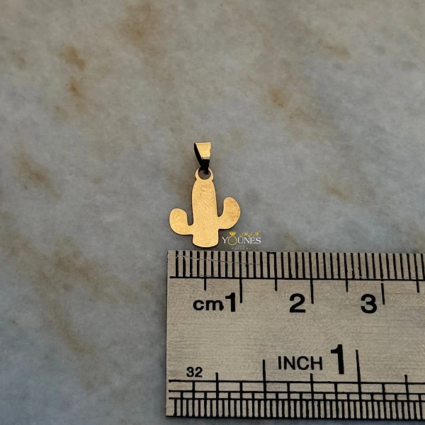 تصویر دوم آویز کاکتوس طلا لیزری